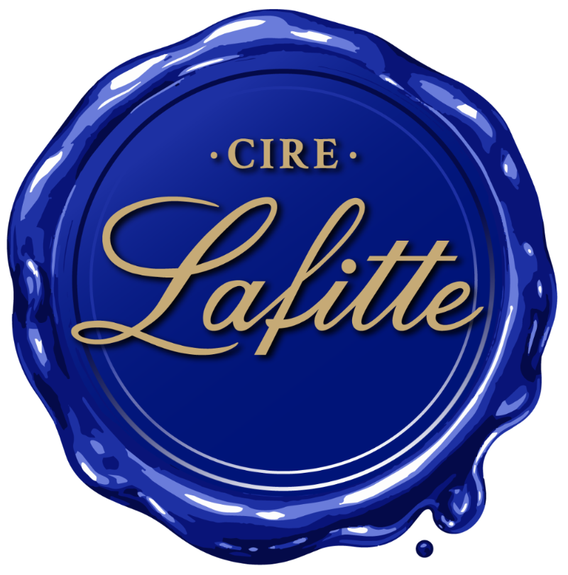 Logo de cire lafitte en forme de cachet de cire bleu roi et ecrit en or CIRE LAFITTE