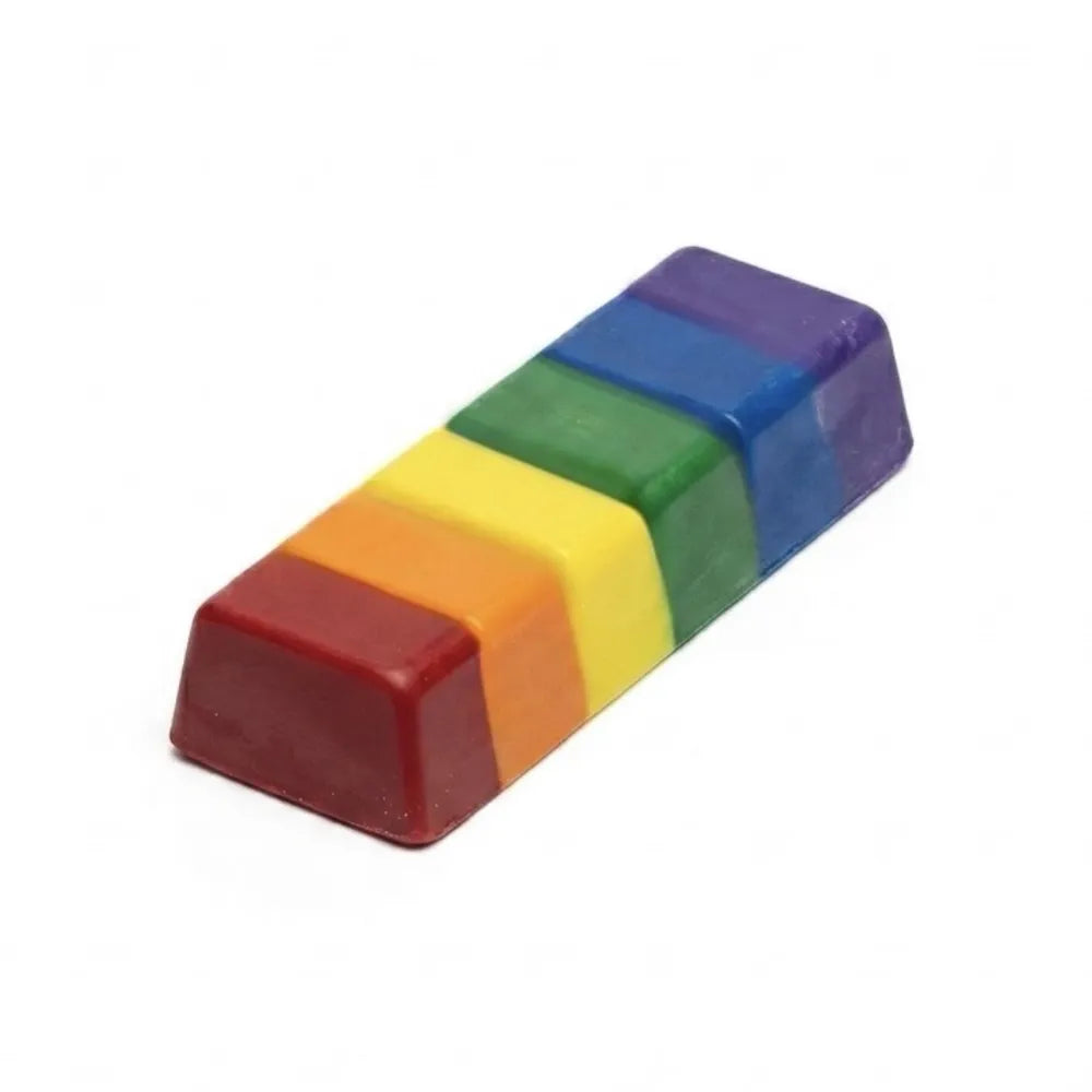Une tourte de cire souple, donc mat, multicolors